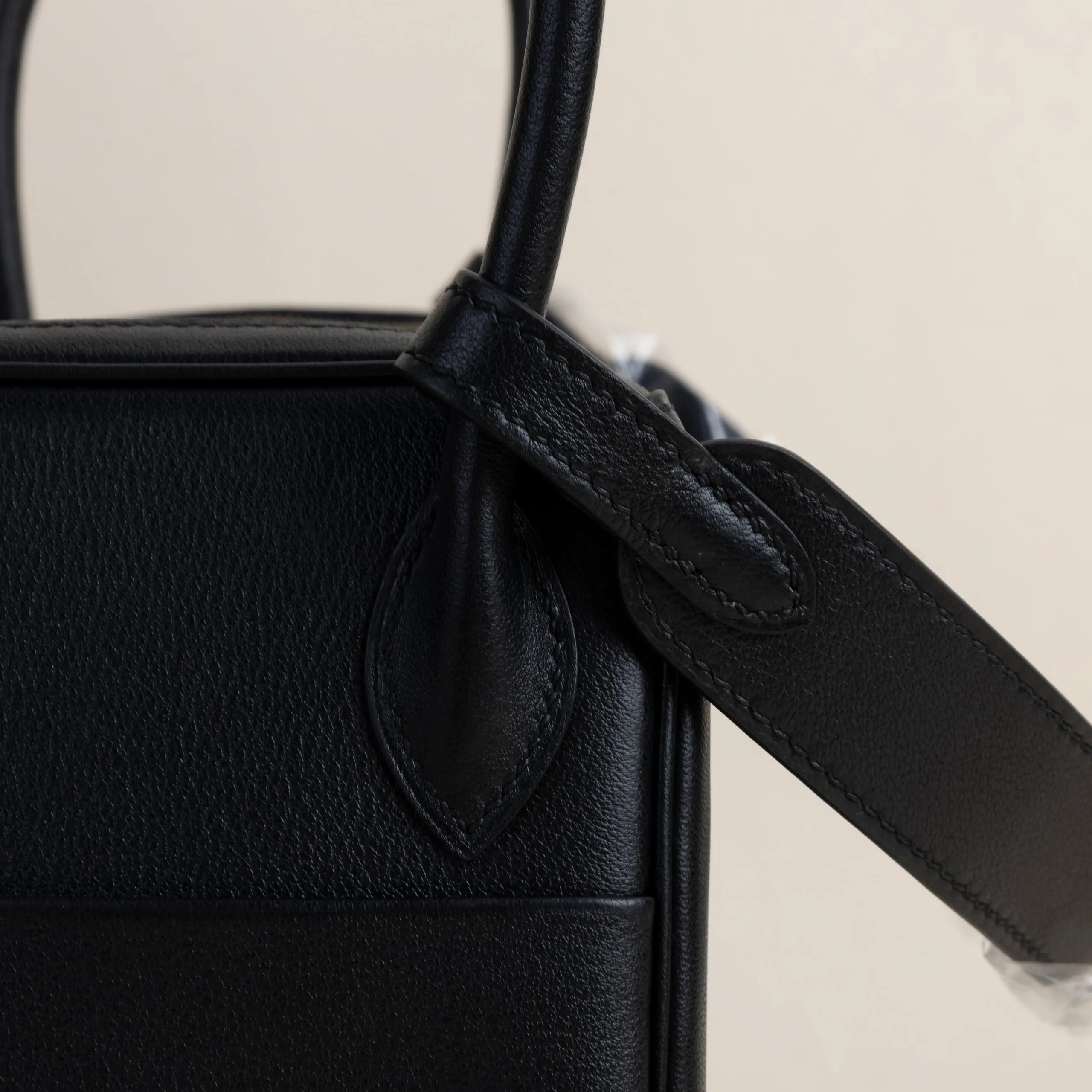 Lindy 26cm Swift leather CC89 Nior/0F Bleu Frida  GHW